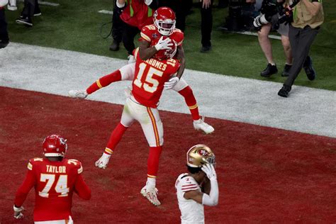 NFL Anytime Touchdown Scorer Predictions (Super .